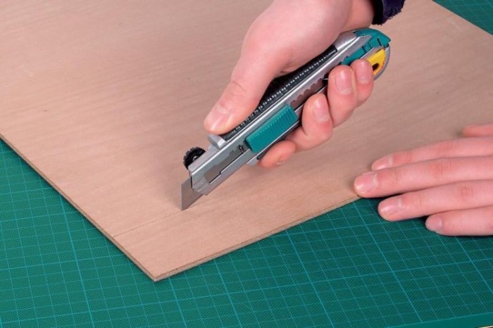 wolfcraft Profi-Abbrechklingen-Messer 18 mm I 4136000 I Messer für hohe Beanspruchung 4136000